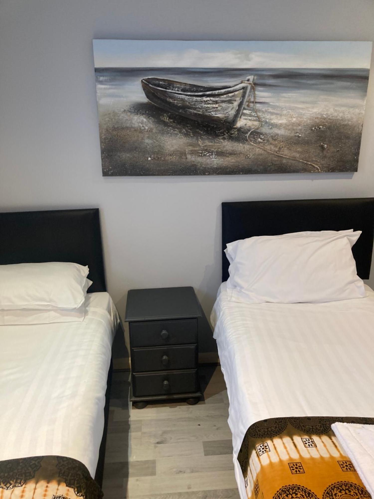 Abingdon Lodge Hotel رايد المظهر الخارجي الصورة