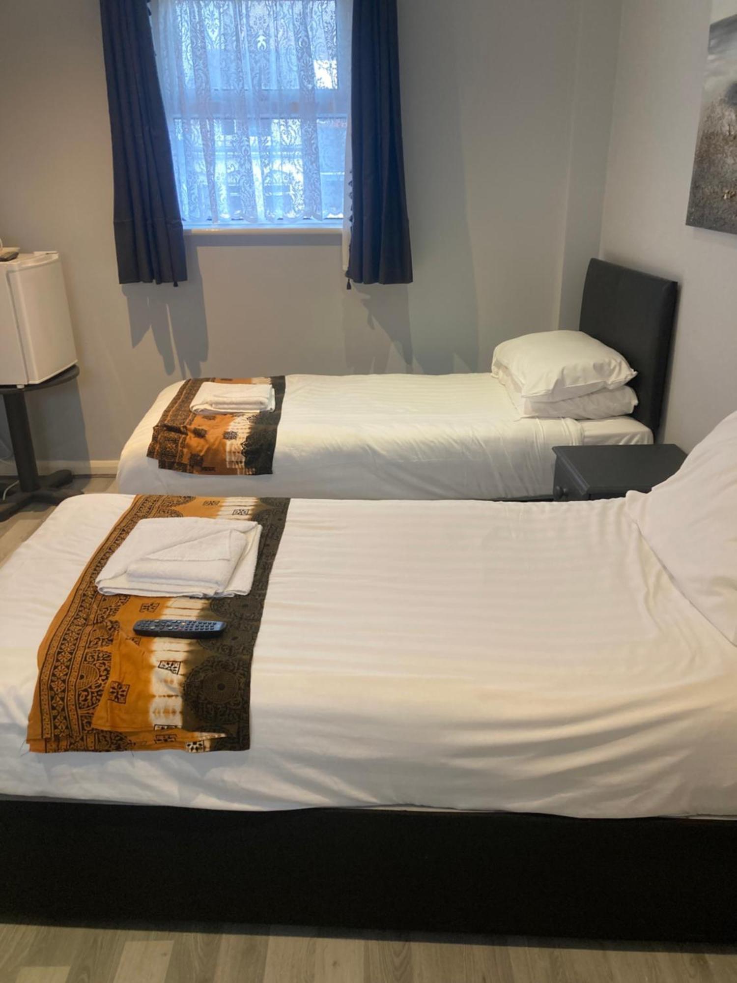 Abingdon Lodge Hotel رايد المظهر الخارجي الصورة