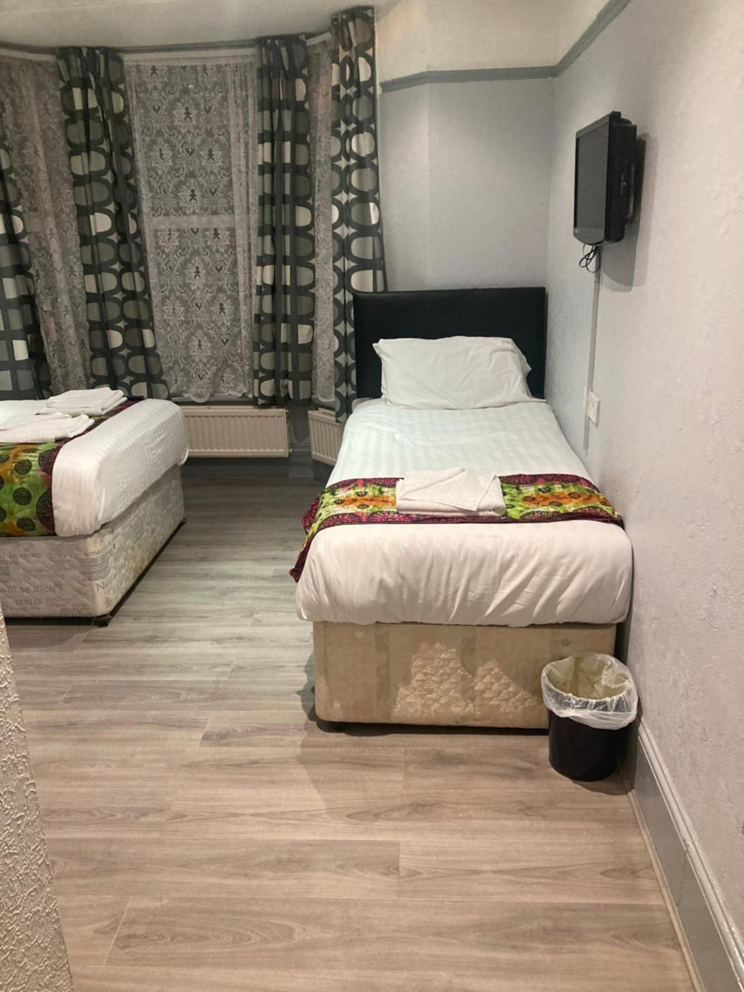 Abingdon Lodge Hotel رايد المظهر الخارجي الصورة