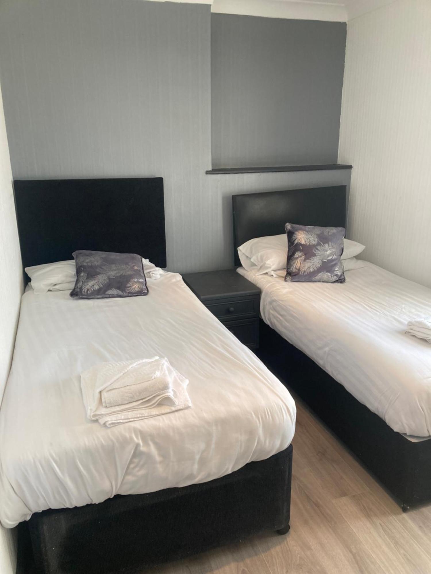 Abingdon Lodge Hotel رايد المظهر الخارجي الصورة