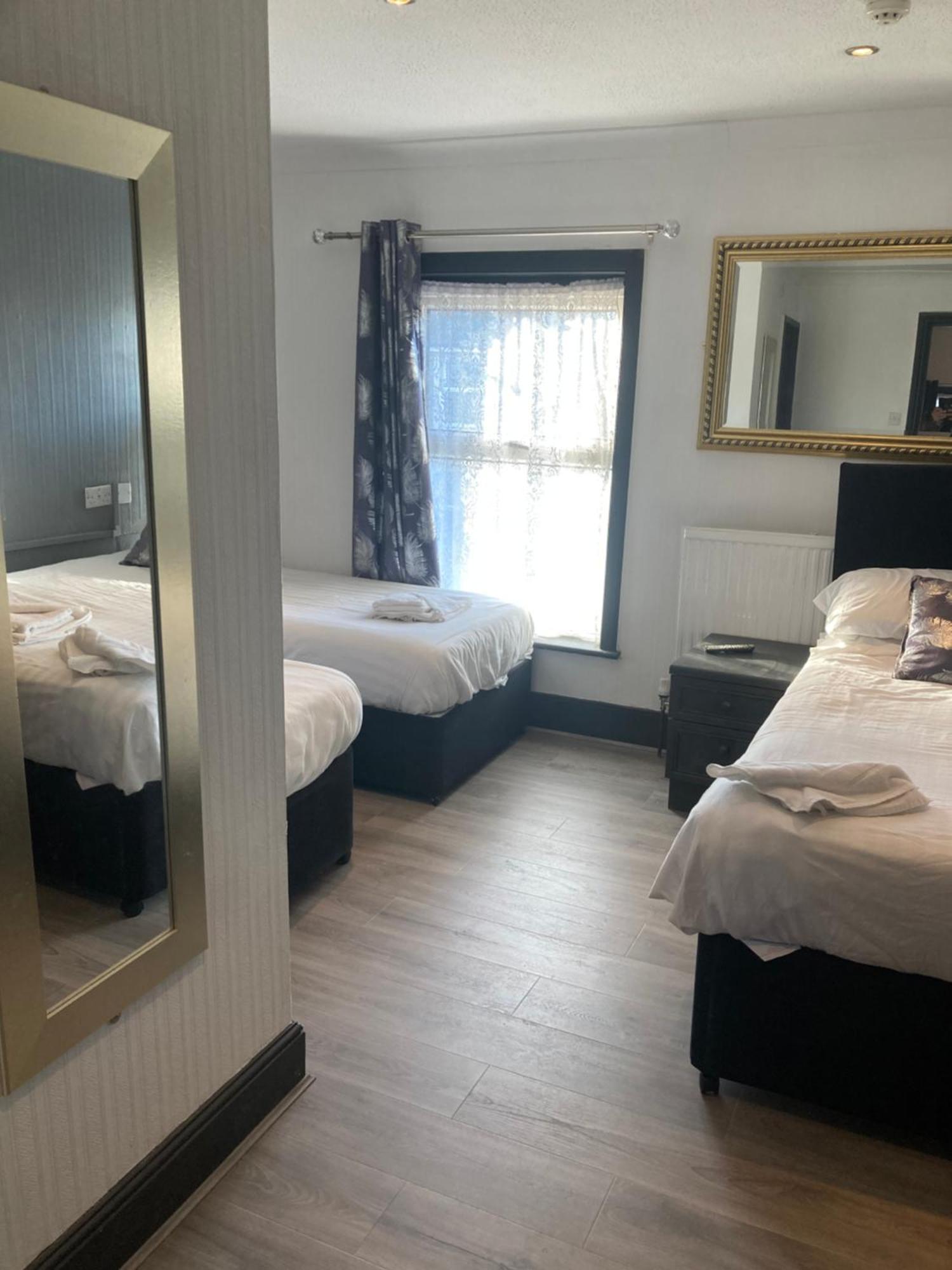 Abingdon Lodge Hotel رايد المظهر الخارجي الصورة