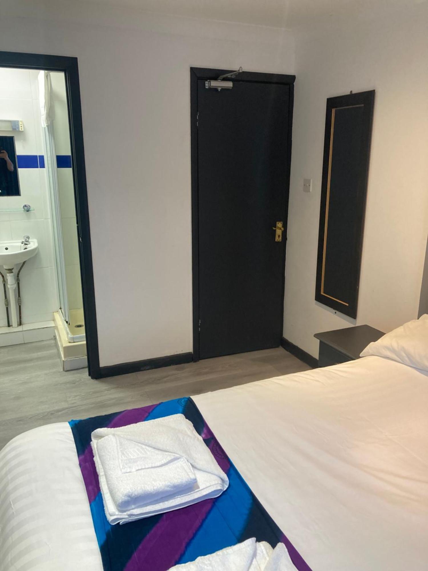 Abingdon Lodge Hotel رايد المظهر الخارجي الصورة